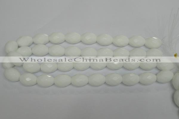 CPB49 15.5 inches 15*20mm faceted rice white porcelain beads