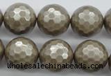 CSB1195 15.5 inches 18mm faceted round shell pearl beads