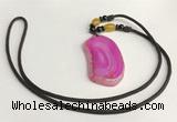 NGP5658 Agate freeform pendant with nylon cord necklace